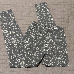 NWT GAP Gray Floral Leggings